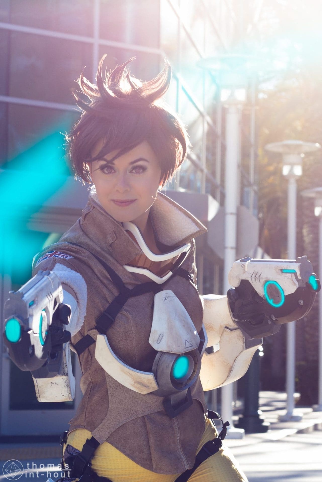 cosplay, featured cosplayer, Overwatch, stacey roy, tracer