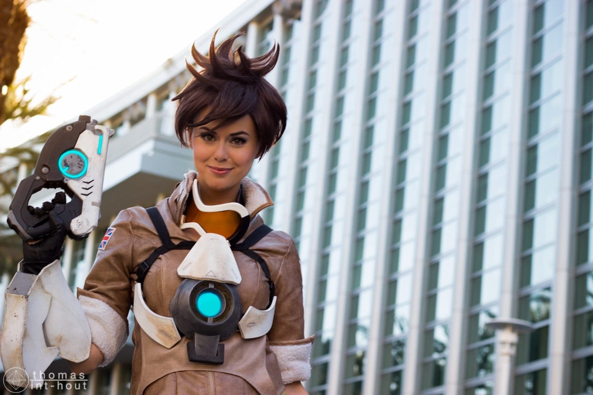 cosplay, featured cosplayer, Overwatch, stacey roy, tracer