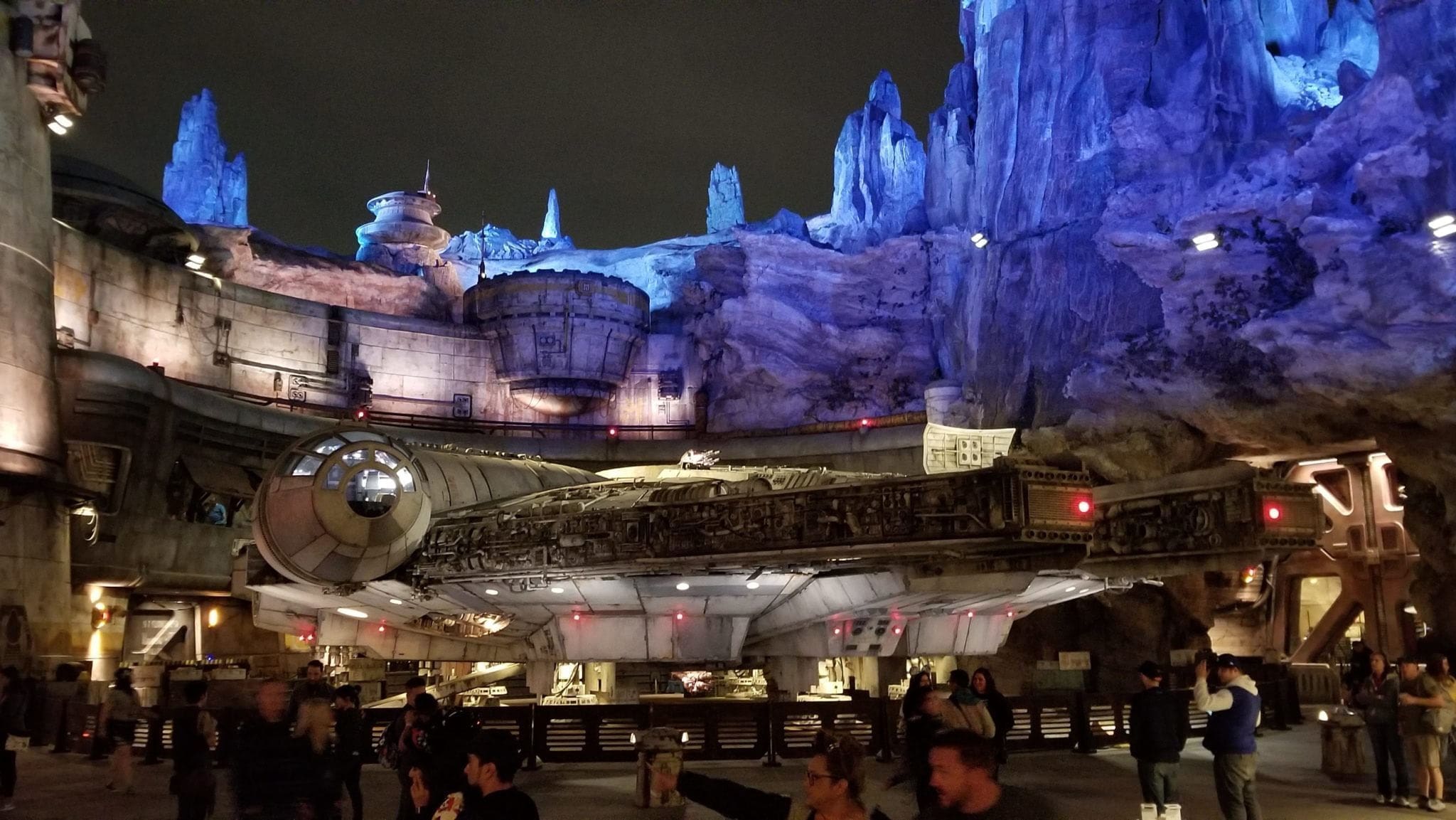 Batuu, disneyland, Galaxys Edge, starwars, theme park